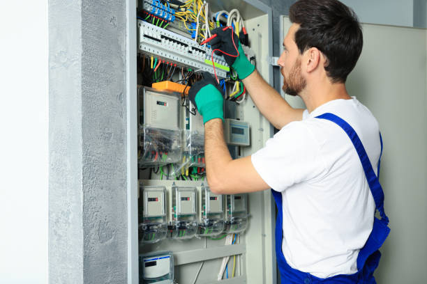 Best Circuit Breaker Repair  in Petoskey, MI